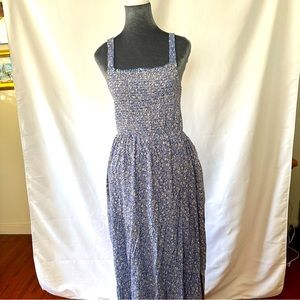 Adorable Maxi summer dress with ruched bodice.